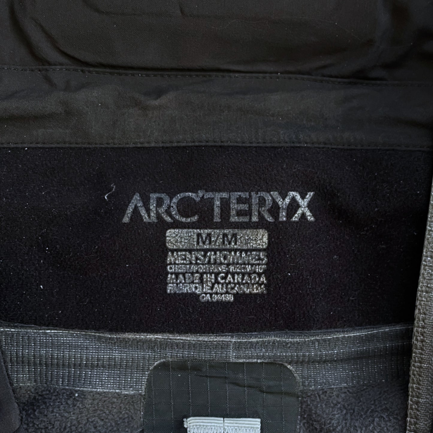 Men's M Dark Grey Arcteryx Goretex Jacket